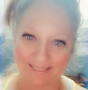 Meet your Posher, Marcia